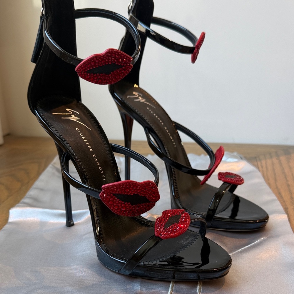 Giuseppe Zanotti Black Patent Stiletto Sandals with Red Lip Appliqués